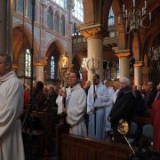 Zangkoor-mannenkoor IHD in de Basiliek in Schiedam